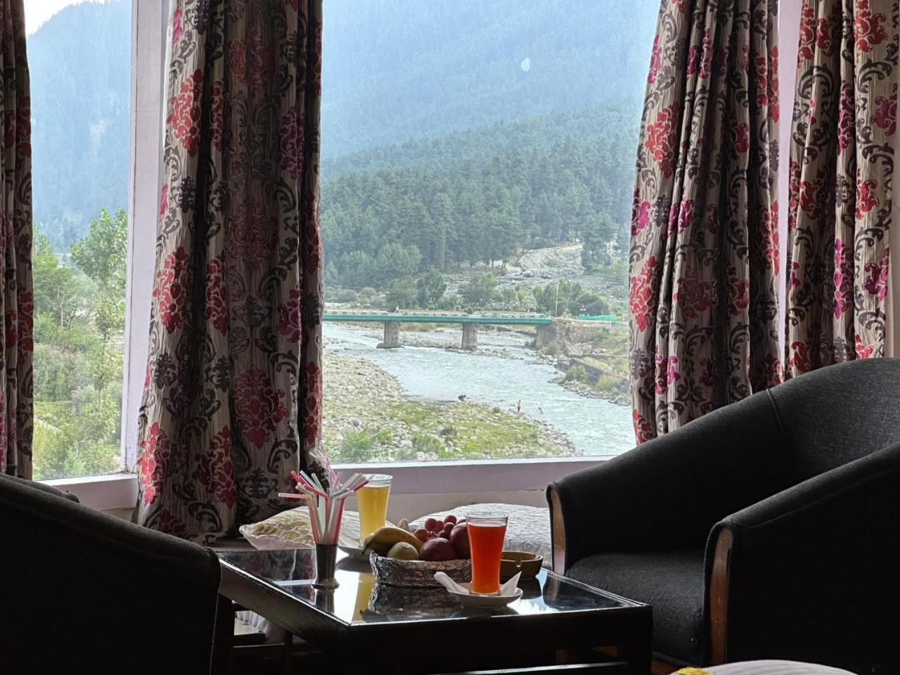 The Quiet Resort Pahalgām Extérieur photo